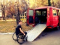 Minibus Rollstuhl Rampe.jpg
